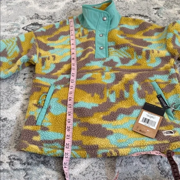 The North Face Women's Printed Cragmont 1/4-Snap Fleece - Picture 8 of 12